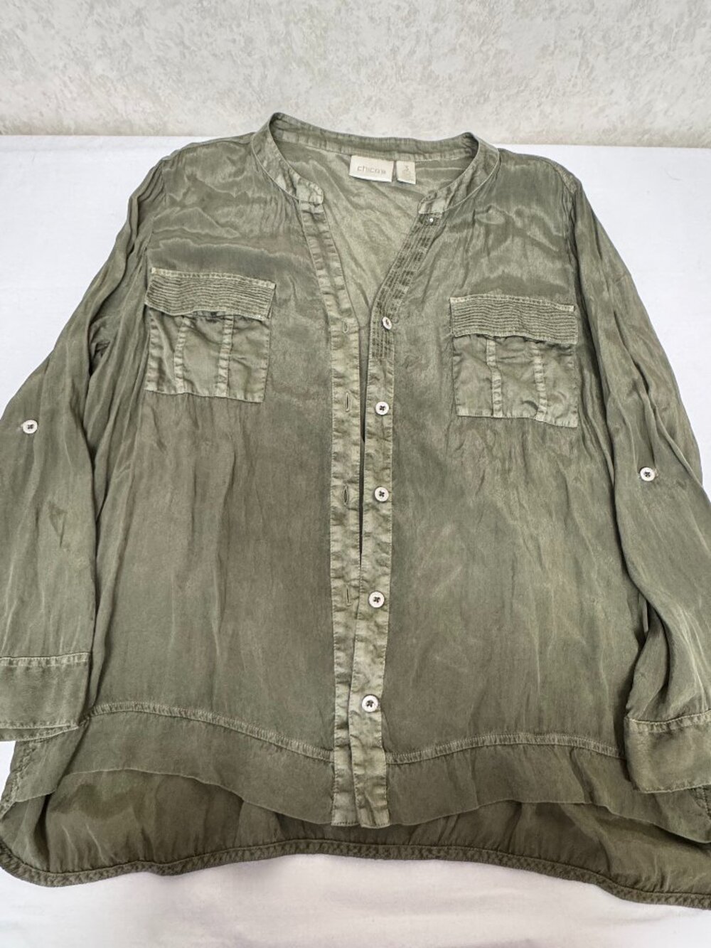 Chicos Size 3 Olive Green Utility Blouse Roll Tab Sleeve Button Front Shirt XL